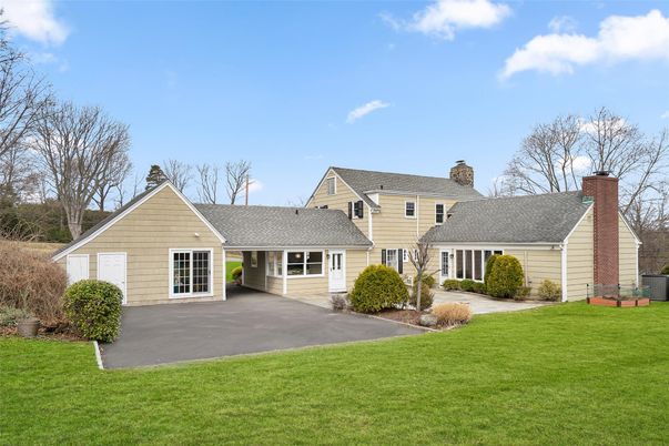 Backyard, Exterior, Facade, Cape Cod