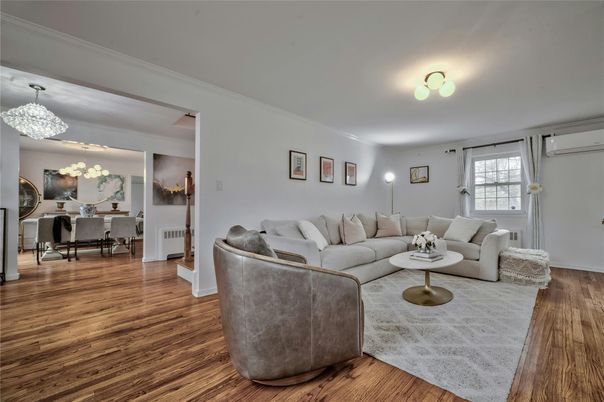 Chandelier, Dining room, Interior, Living room, Wood Texture Flooring