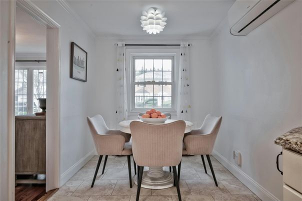 Dining room, Interior