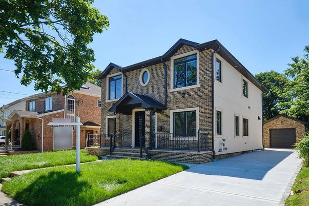 Detached Garage, Exterior, Facade, Brick Facade, Brick Traditional