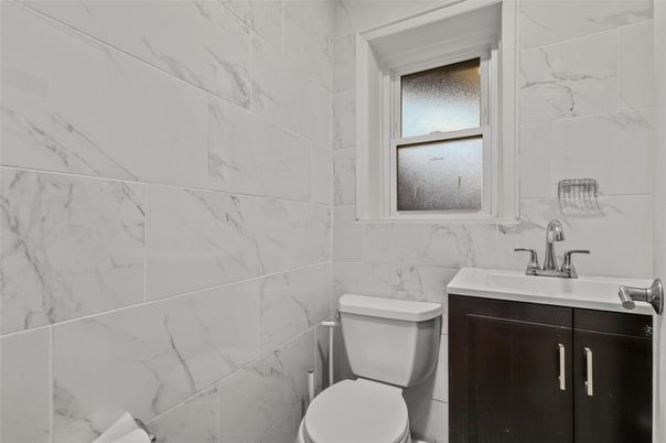 Bathroom, Interior, Marble Walls