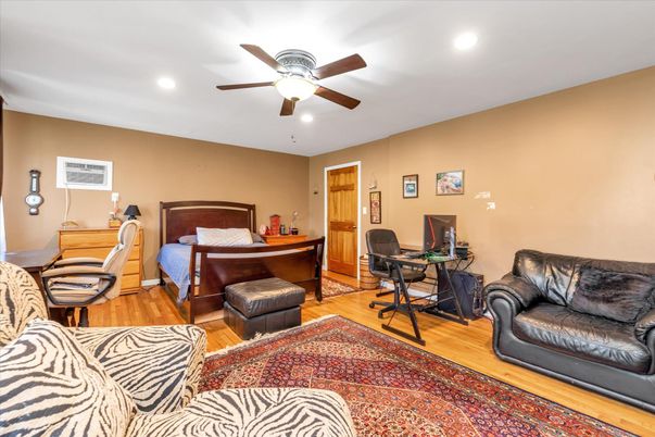 Bedroom, Home Office, Interior, Recessed Lighting, Wood Texture Flooring