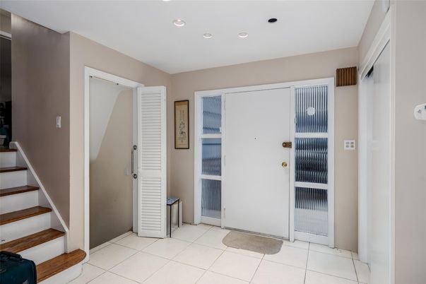 Interior, Recessed Lighting