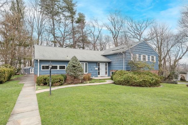 Backyard, Exterior, Facade, Cape Cod