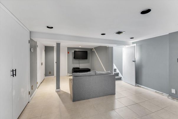 Interior, Recessed Lighting