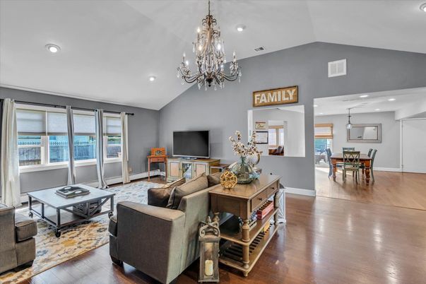 Chandelier, Dining room, Interior, Living room, Recessed Lighting, Wood Texture Flooring