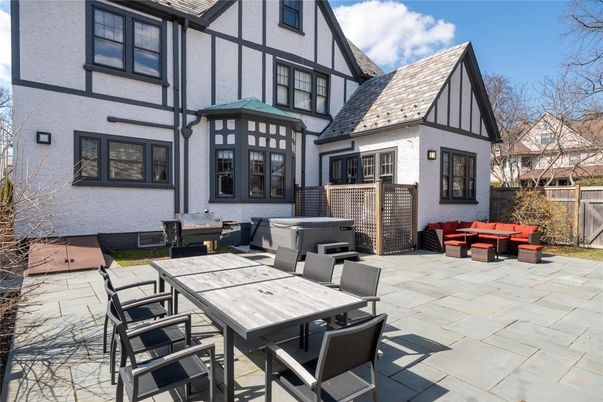 Exterior, Hot Tub