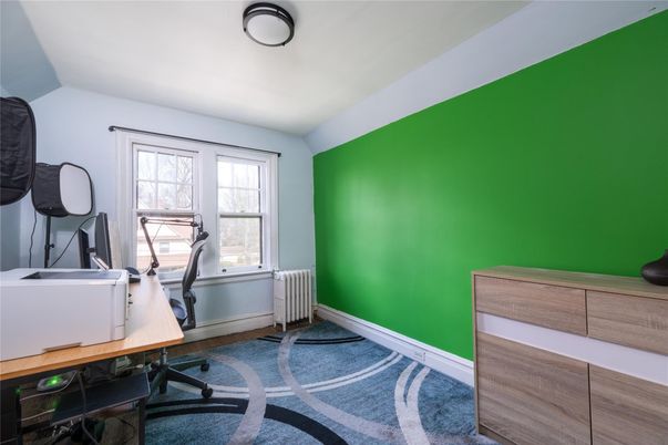 Home Office, Interior