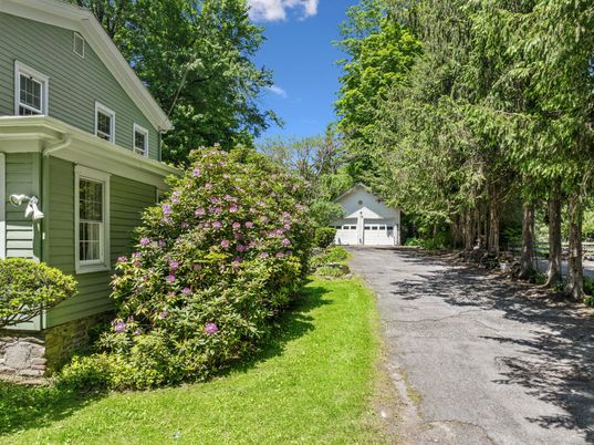 Backyard, Detached Garage, Exterior