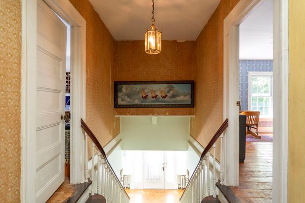 Interior, Pendant Lights, Wood Texture Flooring