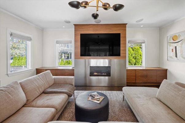 Fireplace, Interior, Living room, Pendant Lights, Recessed Lighting, Wood Texture Flooring