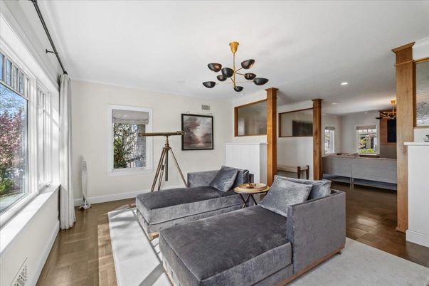 Interior, Living room, Pendant Lights, Recessed Lighting, Wood Texture Flooring