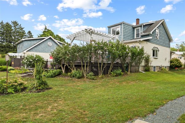 Backyard, Exterior, Facade, Queen Anne Victorian