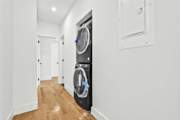 Interior, Recessed Lighting, Utility Closets, Washer, Wood Texture Flooring