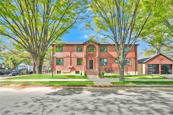 Exterior, Facade, Brick Facade, French Provincial