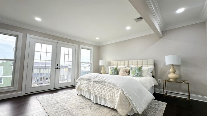 Bedroom, Interior, Recessed Lighting, Wood Texture Flooring