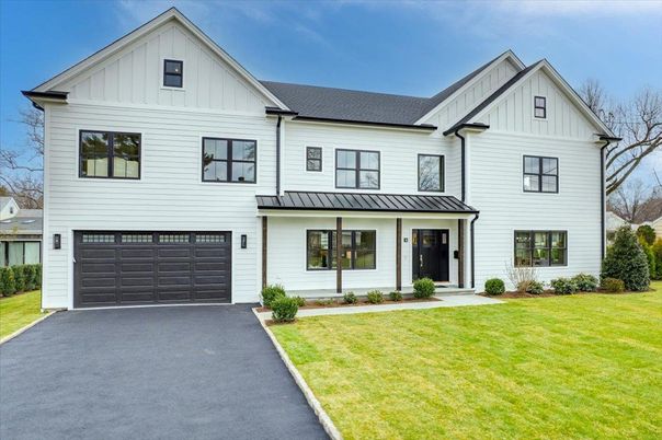 Attached, Exterior, Facade, Farmhouse