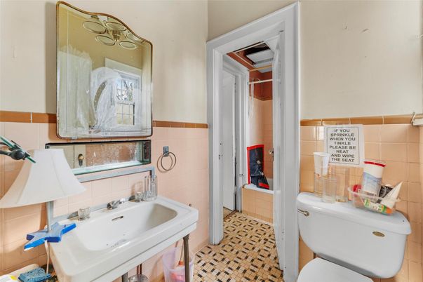 Bathroom, Interior