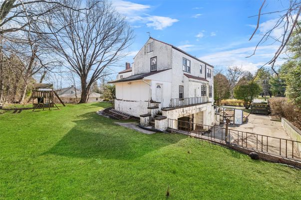 Backyard, Exterior, Playground