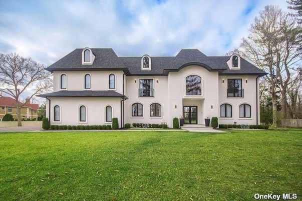 Backyard, Exterior, Facade, French Provincial