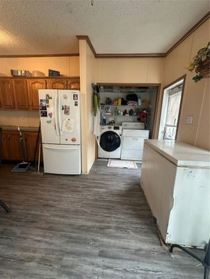 Interior, Kitchen, Utility Closets, Washer, Wood Texture Flooring