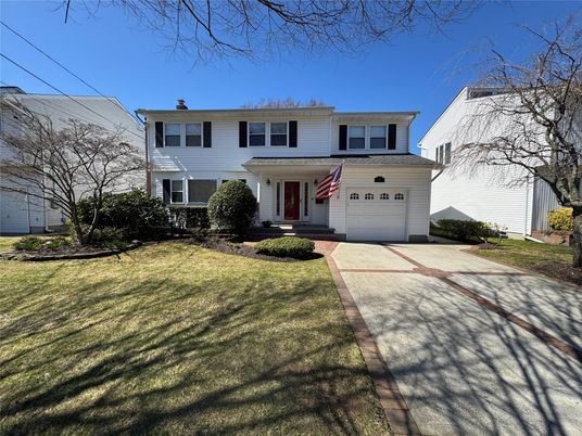 Attached, Exterior, Facade, Raised Ranch