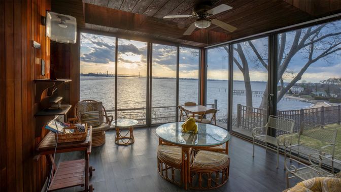 Interior, Sun Room, Water, Wood Texture Flooring