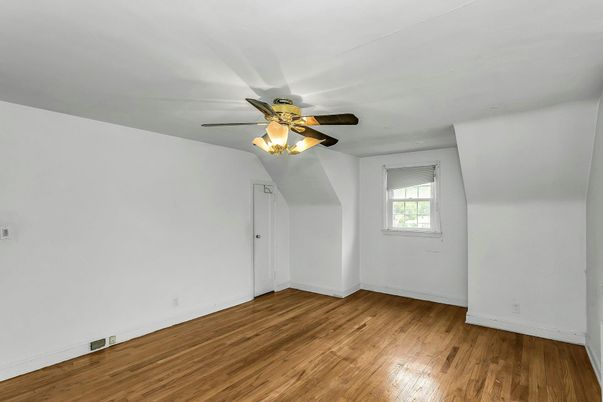 DE Listing image placeholder