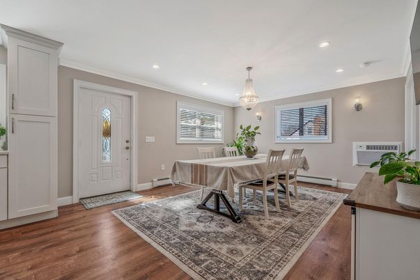 Chandelier, Dining room, Interior, Recessed Lighting, Wood Texture Flooring