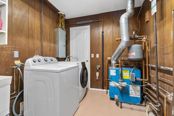 Interior, Washer, Wooden Walls
