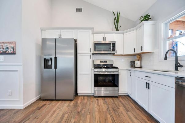 Interior, Kitchen, Stainless Steel Appliances, Wood Texture Flooring
