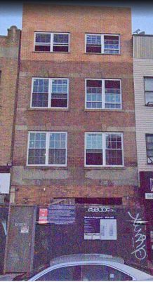 Exterior, Facade, Brick Facade, Rowhouse