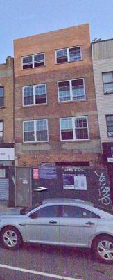 Exterior, Facade, Brick Facade, Rowhouse