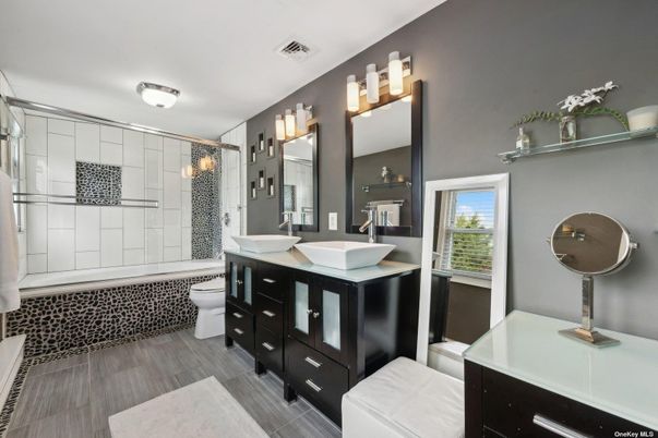 Bathroom, Dual Sink Vanities, Interior, Wood Texture Flooring