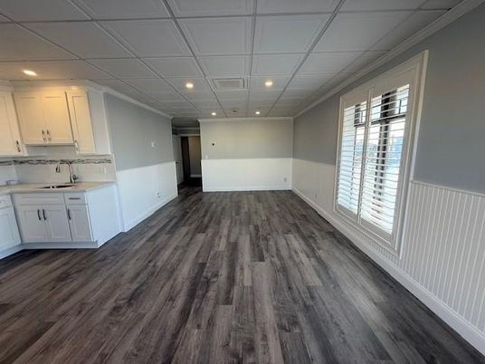 Empty room, Interior, Kitchen, Recessed Lighting, Wood Texture Flooring