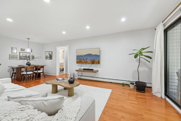 Dining room, Interior, Living room, Pendant Lights, Recessed Lighting, Wood Texture Flooring