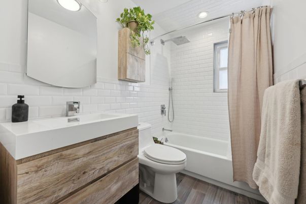 Bathroom, Interior, Recessed Lighting, Wood Texture Flooring