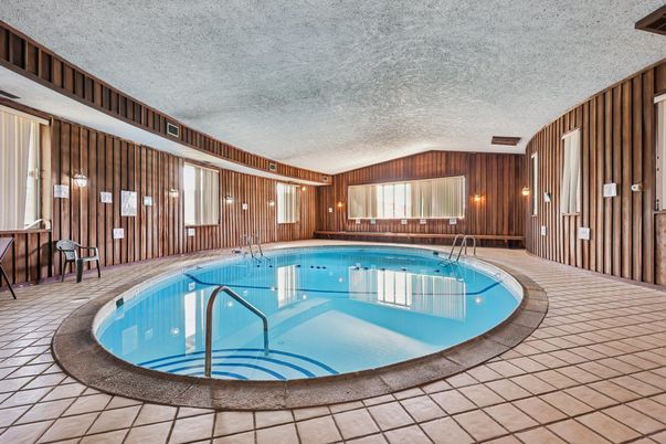Interior, Pool, Wooden Walls