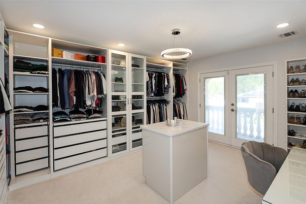 Interior, Pendant Lights, Recessed Lighting, Walk-in Closets