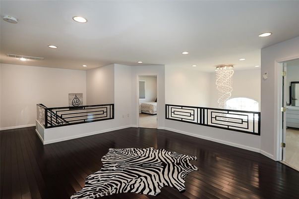Chandelier, Interior, Recessed Lighting, Wood Texture Flooring