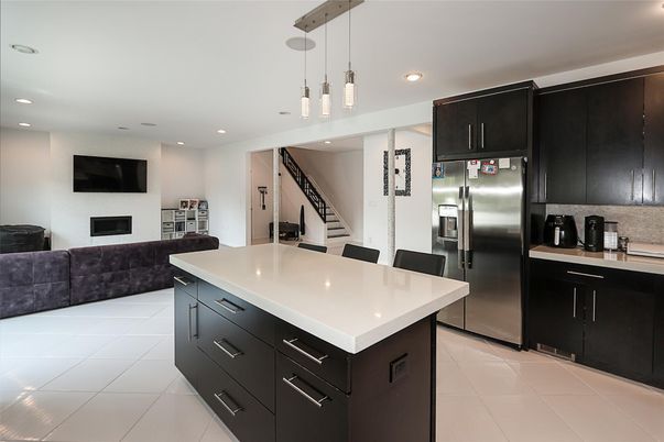 Interior, Kitchen, Pendant Lights, Recessed Lighting, Stainless Steel Appliances