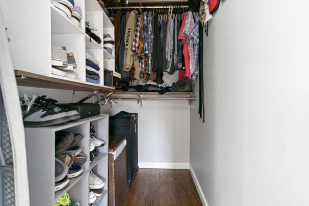 Interior, Walk-in Closets, Wood Texture Flooring