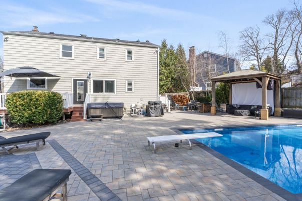 Exterior, Hot Tub, Pool
