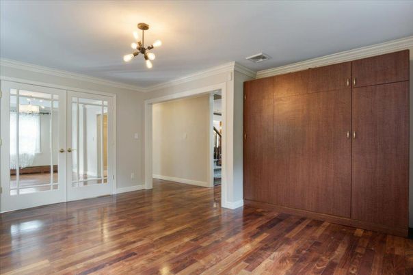 Empty room, Interior, Pendant Lights, Wood Texture Flooring