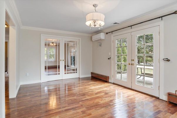 Chandelier, Empty room, Interior, Wood Texture Flooring