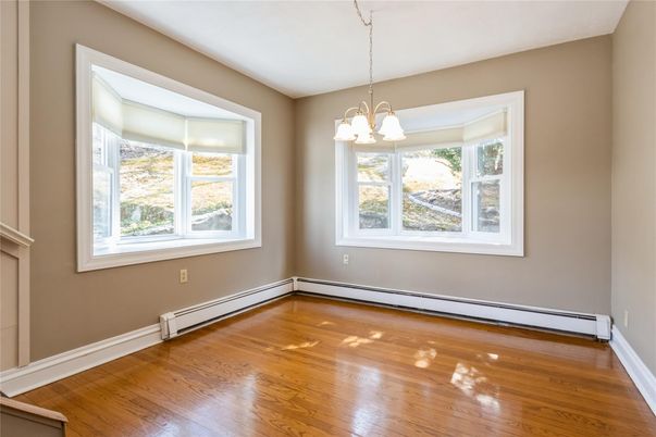 Chandelier, Empty room, Interior, Wood Texture Flooring