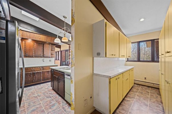 Interior, Kitchen, Pendant Lights, Recessed Lighting, Tile Countertops
