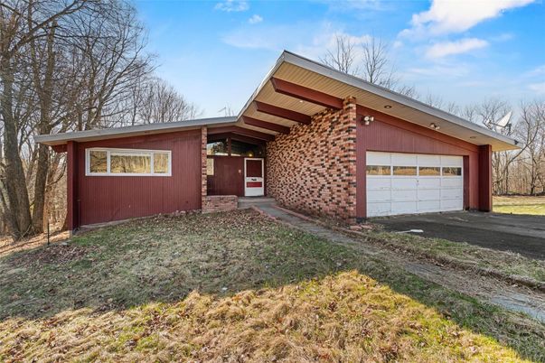 Detached Garage, Exterior