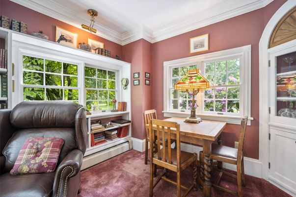 Dining room, Interior
