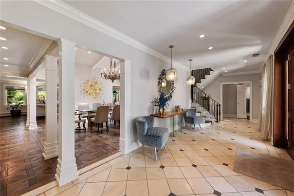 Chandelier, Dining room, Interior, Pendant Lights, Recessed Lighting, Wood Texture Flooring
